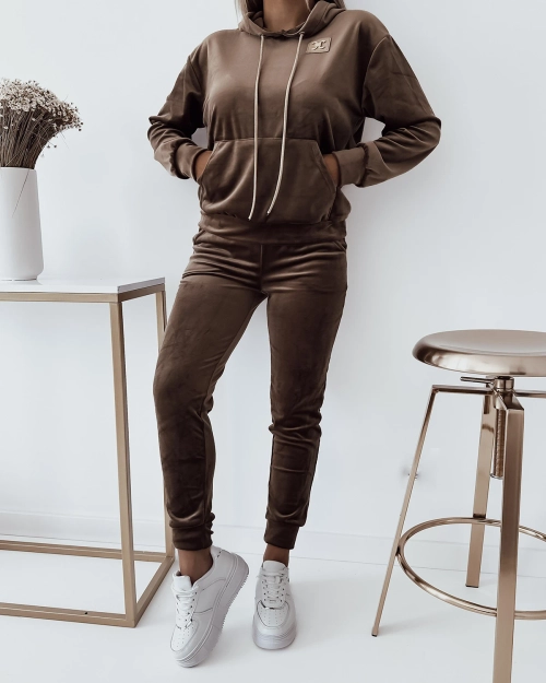 Жіночий спортивний комплект Royalfashion Velour світло-коричневий