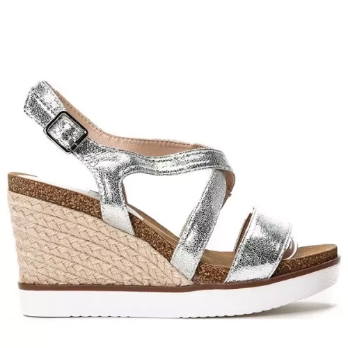 OUTLET Срібні босоніжки на танкетці - Туфлі