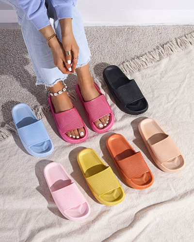 Zelené gumové pantofle s ražbou Torika - Obuv