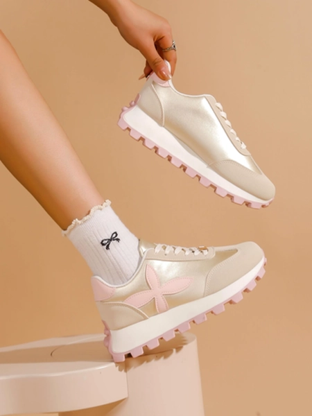 Royalfashion Жіночі спортивні кросівки на товстій підошві Aloqa