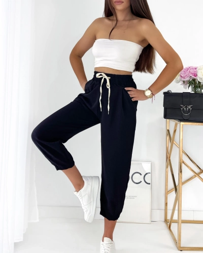 Royalfashion Чорні жіночі тканинні штани 7/8