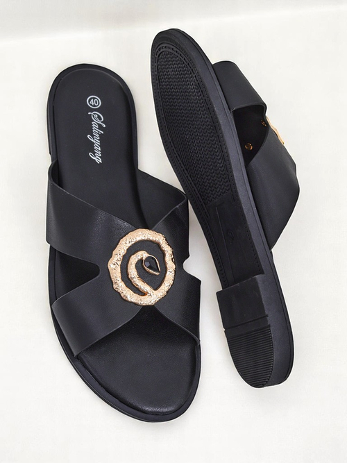 Royalfashion Жіночі шльопанці на плоскій підошві Golden Step