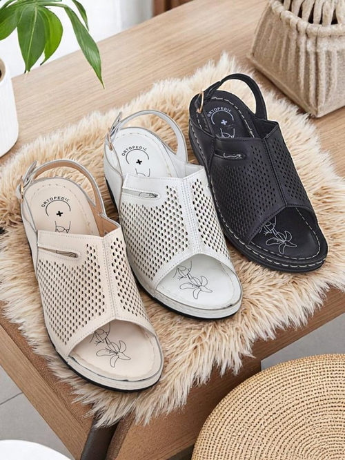 Royalfashion Жіночі сандалі на низькій танкетці Mira