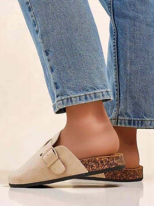 Royalfashion Закриті жіночі шльопанці Zanbelo