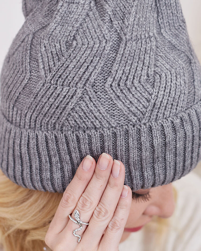 Dámská zateplená čepice s bambulí v barvě ecru - doplňky