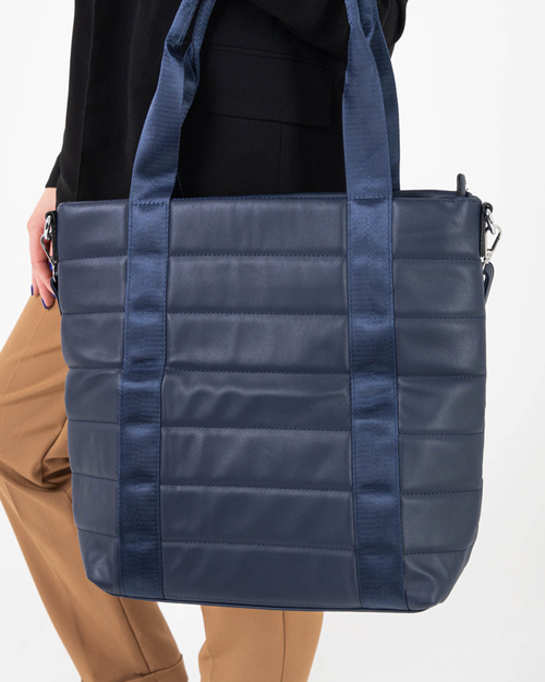 Темно-синя жіноча сумочка з додатковим ремінцем