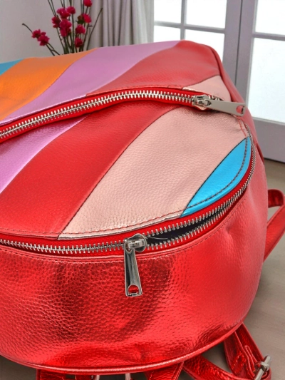Royalfashion Dámský batoh z ekologické kůže s proužky Metallic Stripes