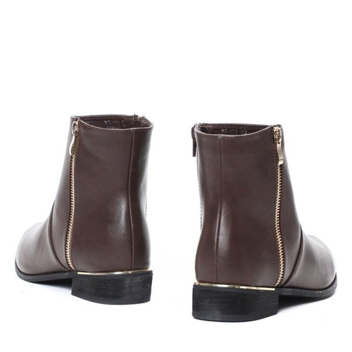 Sztyblety w kolorze brązowym - Obuwie