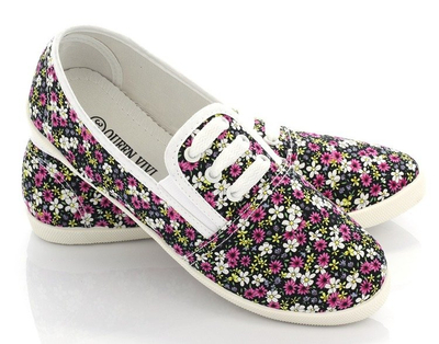 Różowe tenisówki typu slip on - Obuwie