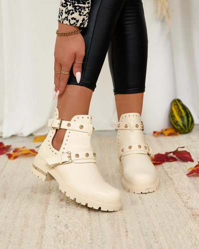 Royalfashion Cream dámské zdobené kozačky Jewel Walk na plochém podpatku