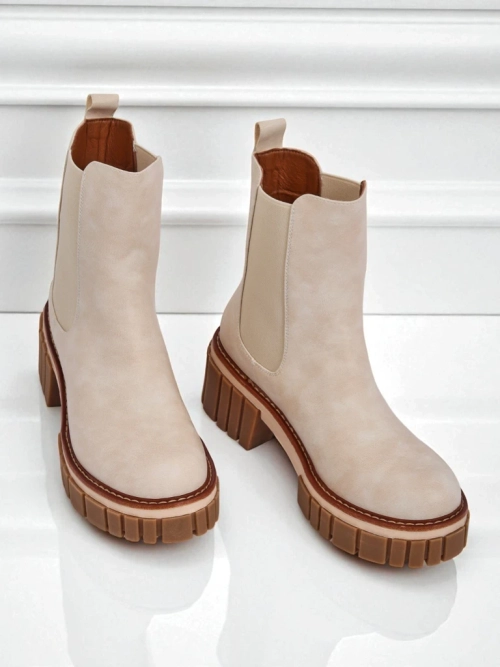 Ботки на підборах з еко нубуку Amber Walk