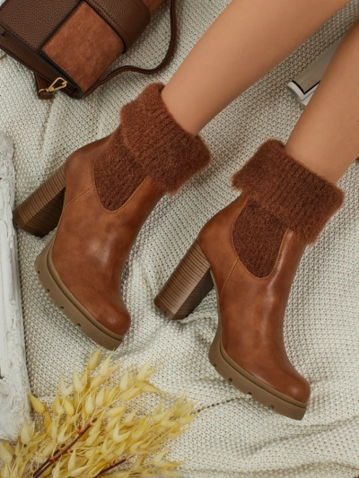 Dámské kotníkové boty z eko kůže na sloupkovém podpatku s úpletem Tirave