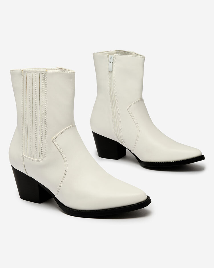 Royalfashion Bílé dámské zateplené kovbojské boty Corbos