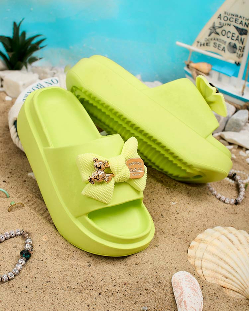 Royalfashion Жіночі гумові шльопанці з декоративним бантом Nilm