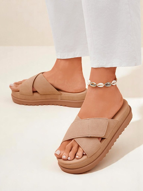 Royalfashion Жіночі шльопанці на низькому ходу Evre