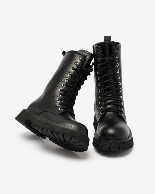 Чорні жіночі черевики з золотим ланцюжком Azerik - Взуття