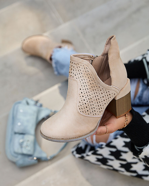 Royalfashion Жіночі бежеві черевики на шпильці Neafla