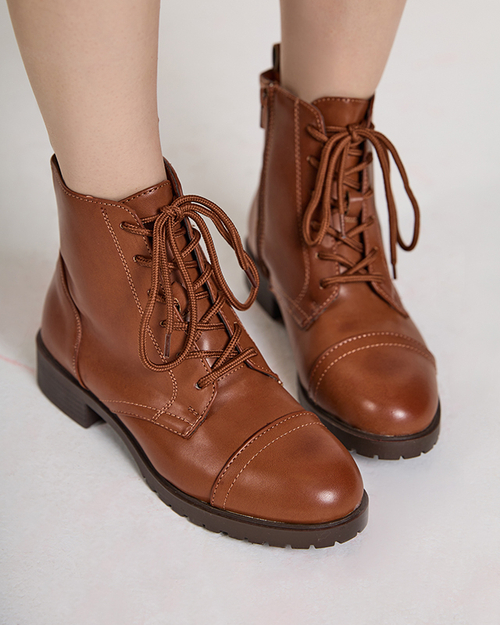 Коричневі жіночі чоботи на низькому каблуці Verasi