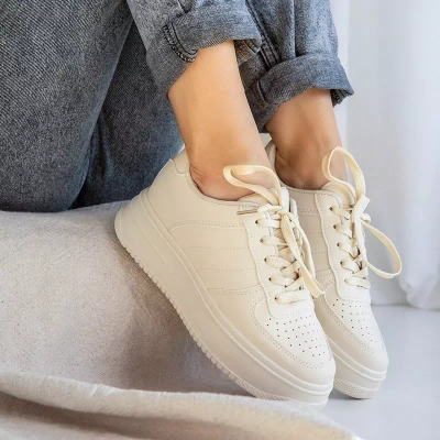 OUTLET Бежеве жіноче спортивне взуття на платформі Silvina - Взуття