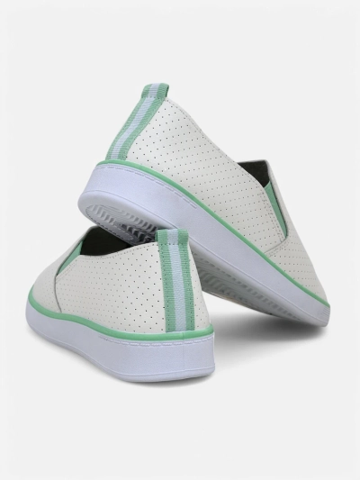 Royalfashion Dámské perforované slip-on boty Kassias