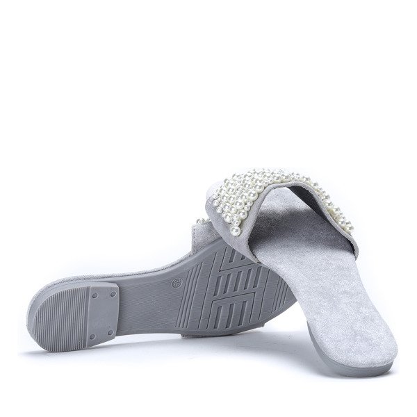 Szare klapki z koralikami Amely - Obuwie