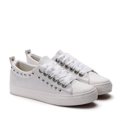 Białe sportowe tenisówki - Obuwie