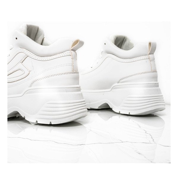 Białe buty sportowe na grubej podeszwie American - Obuwie