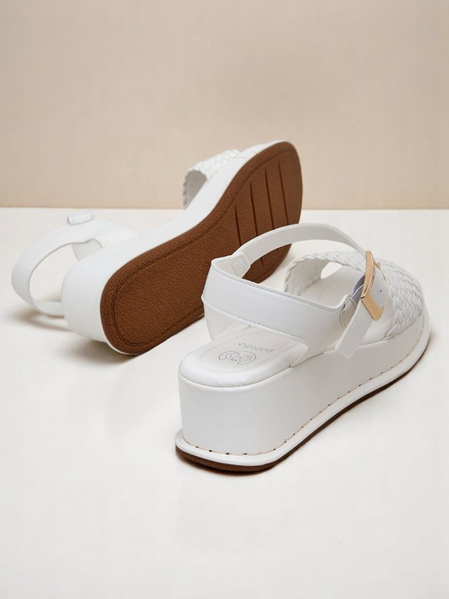 Royalfashion Жіночі босоніжки на танкетці з плетеним ремінцем Fiolle