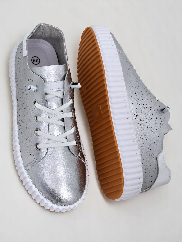 Royalfashion Dámské prolamované tenisky Luna Lace