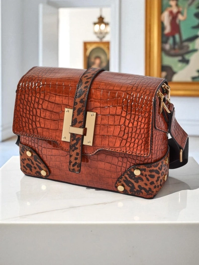 Жіноча сумка Callista Milano з екологічної лакованої шкіри коричнева