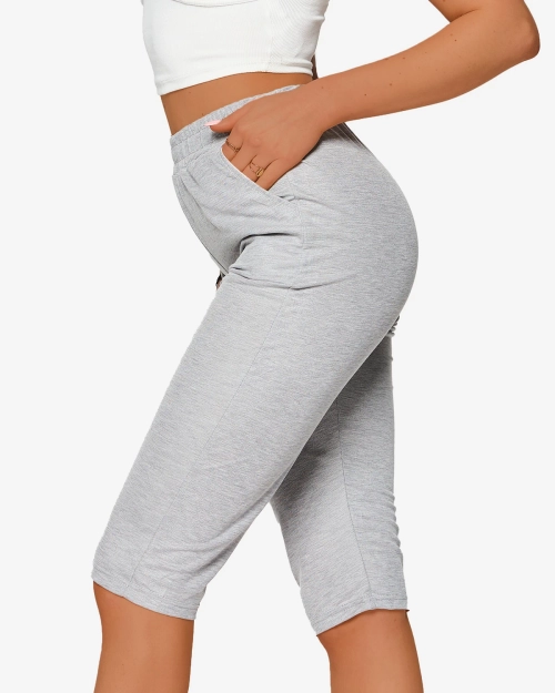 Жіночі шорти з тканини 3/4 сірого кольору PLUS SIZE- Одяг