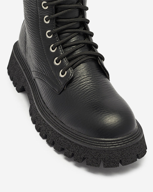 Чорні жіночі черевики з золотим ланцюжком Azerik - Взуття