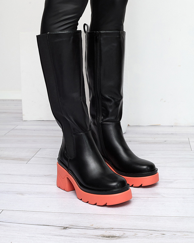 Černé dámské kozačky na masivní korálové podrážce Beris - Footwear