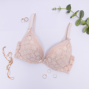 світло-коричневий || бежевий