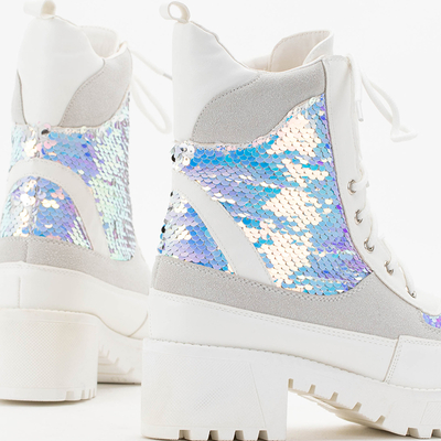 Білі жіночі черевики на низьких підборах Licynia