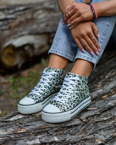 Royalfashion Бежеві жіночі леопардові кеди на платформі Fylissa
