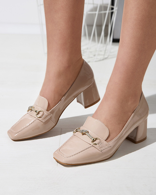 Лаковані жіночі туфлі-мокасини кольору nude Welmok- Взуття