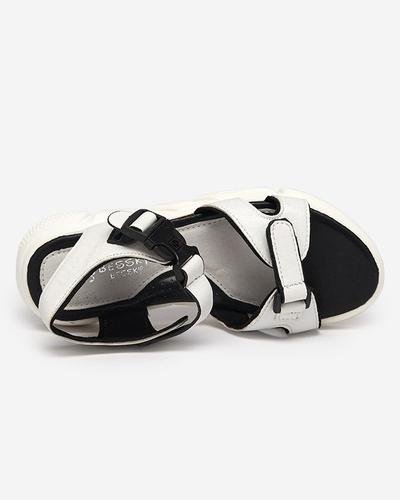 Dětské lesklé sandály v bílé Leepe-Shoes