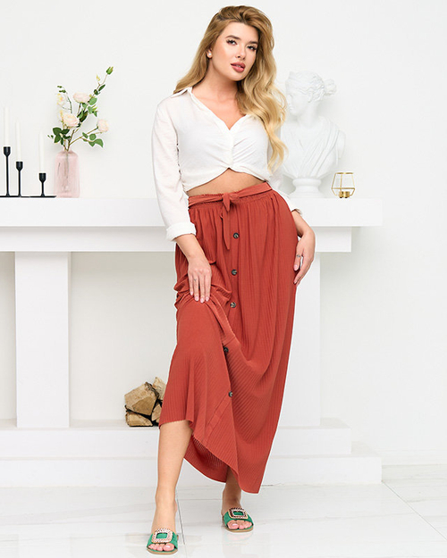 Жіноча плісована спідниця міді коралового кольору на гудзиках - Взуття