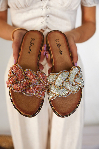 Stříbrné dámské pantofle s korálky a perličkami Cetera - Obuv