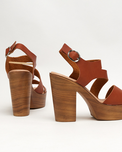 Коричневі жіночі босоніжки на каблуці Werisso