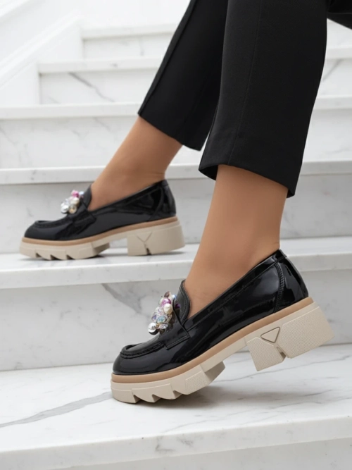 Livia Elegante - Чорні Розкішні Мокасини на Плоскому Каблуку