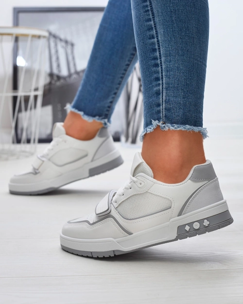 Жіночі спортивні кросівки біло-сірого кольору Xirrat- Footwear