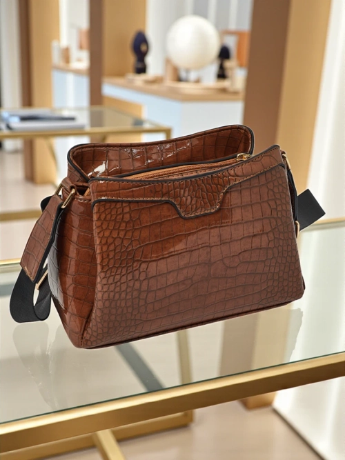 Лакована маленька жіноча сумка з екошкіри Midnight Fern