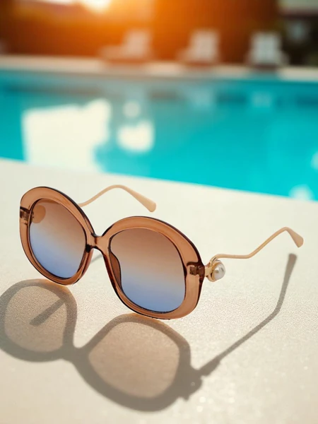 Royalfashion Sluneční brýle s dekorativními stranicemi Glam Shine