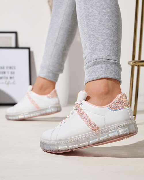 Жіночі спортивні кросівки білого кольору з рожевими вставками Asxa- Footwear