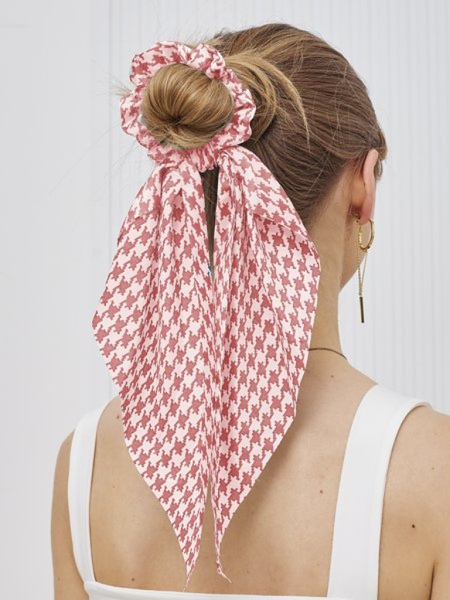 Royalfashion Gumička do vlasů s kostkovanou stuhou Kratella