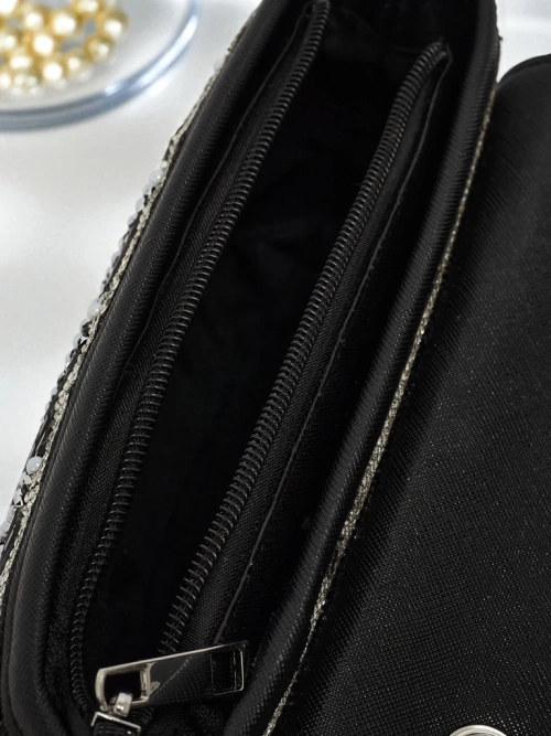 Кокетлива жіноча сумочка з цирконами Zyora