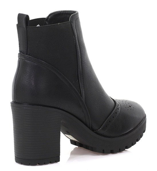 Czarne botki na słupku z ozdobnym noskiem - Obuwie