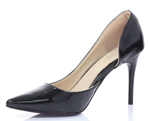 Lakierowane czółenka z wycięciem w kolorze czarnym Sylvie- Obuwie